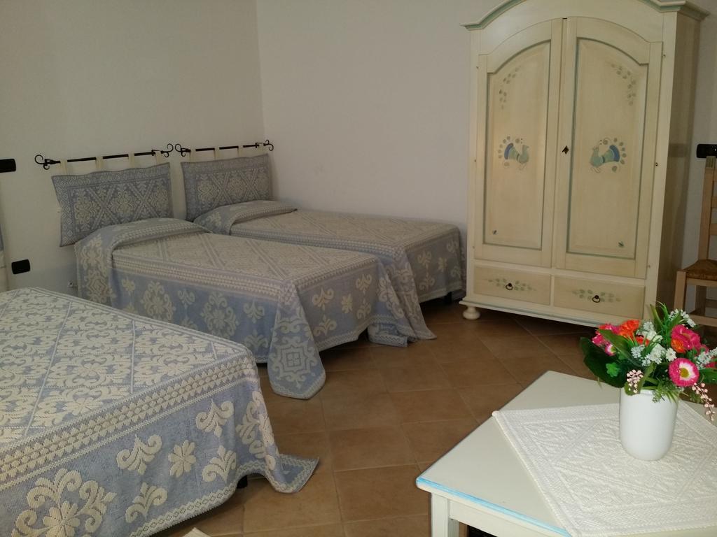 Bed & Breakfast Mare Isole La Maddalena  Bagian luar foto